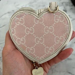 Authentic Gucci GG logo Monogram Heart Coin Case pink canvas leather trim